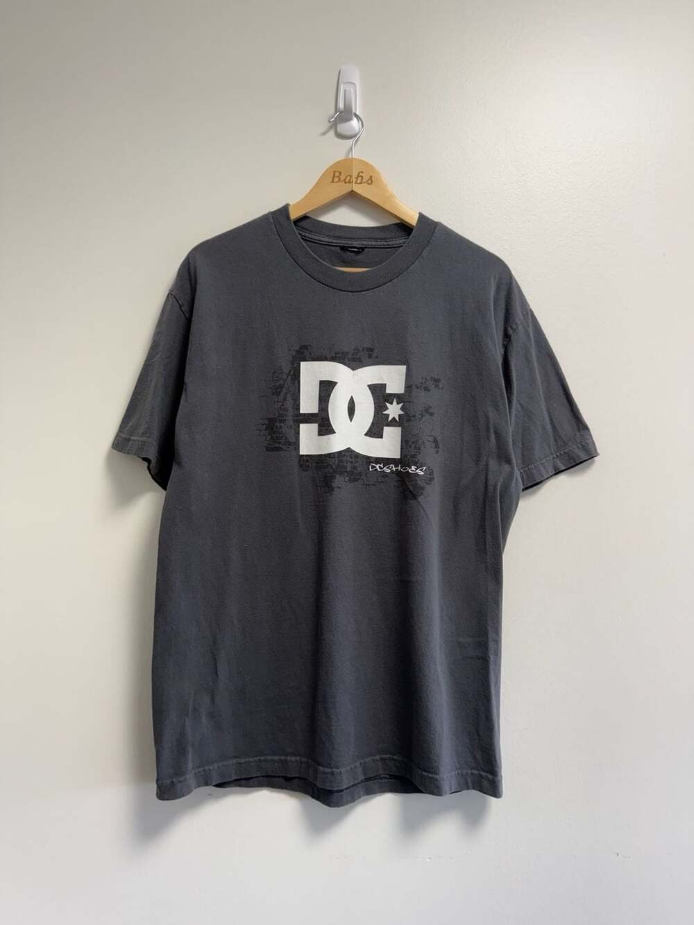DC Shoes Vintage Skater Graphic T-Shirt Gray